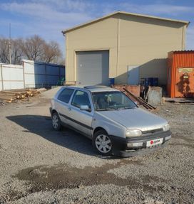  3  Volkswagen Golf 1992 , 155000 , 