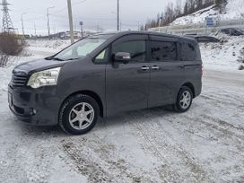    Toyota Noah 2012 , 1750000 , 