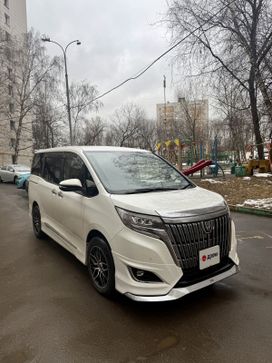   Toyota Esquire 2019 , 3000000 , 