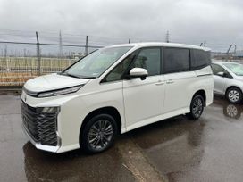   Toyota Voxy 2023 , 3650000 , 