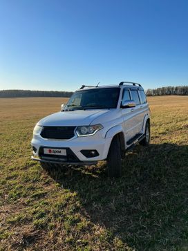 SUV     2014 , 1299000 , 