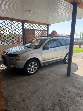 SUV   Mitsubishi Outlander 2011 , 1220000 , 