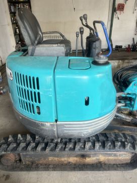 - Kobelco SK17SR 2001 , 1340000 , 