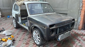  3   4x4 2121  2002 , 1350000 , --