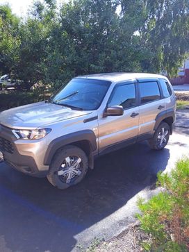 SUV      2021 , 920000 , 