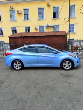  Hyundai Elantra 2011 , 900000 , 