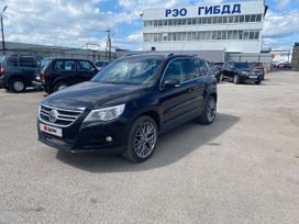 SUV   Volkswagen Tiguan 2010 , 970000 , 