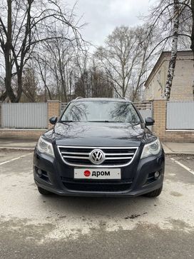 SUV   Volkswagen Tiguan 2011 , 1300000 , -