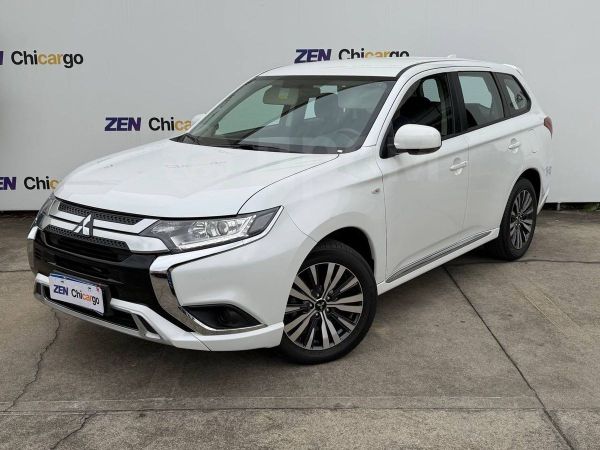 SUV   Mitsubishi Outlander 2021 , 2050000 , 
