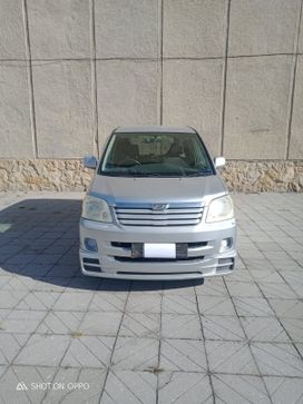    Toyota Noah 2003 , 550000 , 