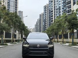 SUV   Volkswagen Tiguan 2024 , 3148000 , 