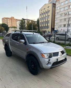  Mitsubishi L200 2008 , 900000 , 
