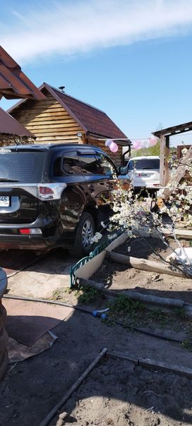 SUV   Mitsubishi Outlander 2012 , 1400000 , 