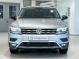 SUV   Volkswagen Tiguan 2019 , 2700000 , -