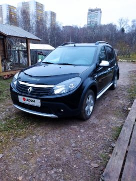  Renault Sandero Stepway 2014 , 820000 , 