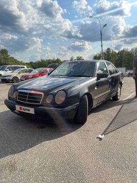  Mercedes-Benz E-Class 1995 , 260000 , 