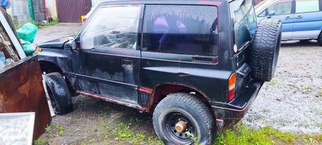  3  Suzuki Escudo 1994 , 100000 , 