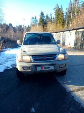 SUV   Mitsubishi Pajero 2000 , 750000 , 