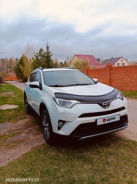 SUV   Toyota RAV4 2017 , 2850000 , 
