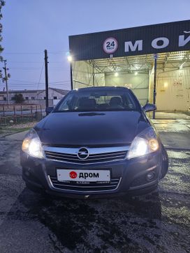 Хэтчбек Opel Astra 2008 года, 650000 рублей, Симферополь
