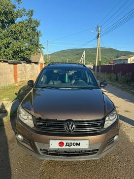 SUV   Volkswagen Tiguan 2016 , 2000000 , 