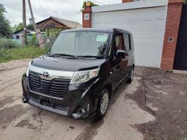  Toyota Roomy 2018 , 880000 , 