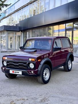  3   4x4 2121  1998 , 310000 , 