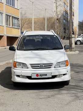 Минивэн или однообъемник Toyota Ipsum 1997 года, 665000 рублей, Чита
