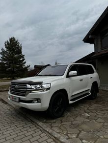  Land Cruiser, 2016