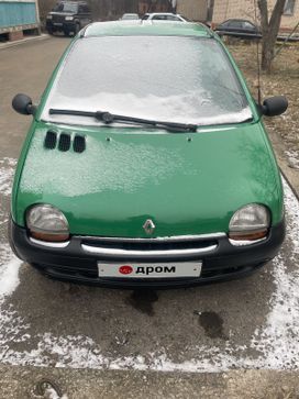  3  Renault Twingo 1995 , 250000 , 