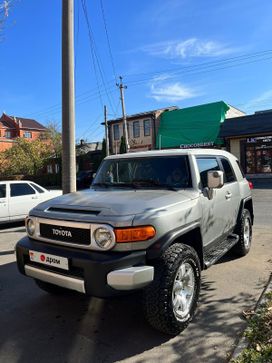 SUV   Toyota FJ Cruiser 2009 , 2350000 , 