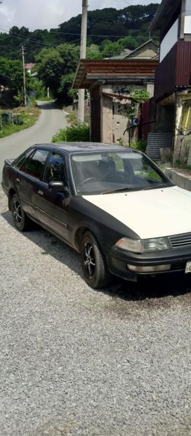  Toyota Corona 1988 , 180000 , 