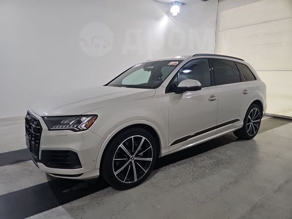 SUV   Audi Q7 2021 , 4900000 , 