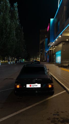  Mercedes-Benz E-Class 1993 , 330000 ,  