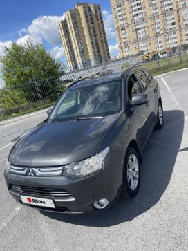 SUV   Mitsubishi Outlander 2013 , 1410000 , 