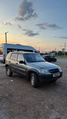 SUV   Chevrolet Niva 2010 , 290000 , 