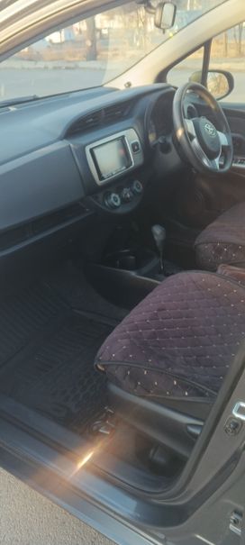  Toyota Vitz 2014 , 800000 , 
