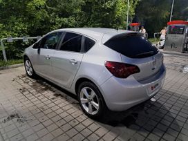  Opel Astra 2011 , 600000 , 