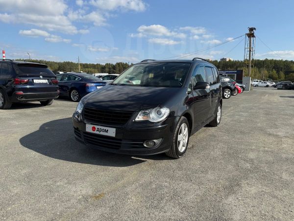    Volkswagen Touran 2008 , 435000 , 