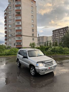 SUV   Chevrolet Niva 2004 , 200000 ,  