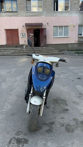    2010 , 30000 , 