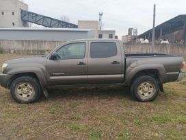  Toyota Tacoma 2010 , 2750000 , 