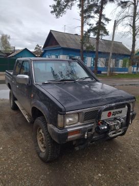  Nissan Datsun 1993 , 560000 , 