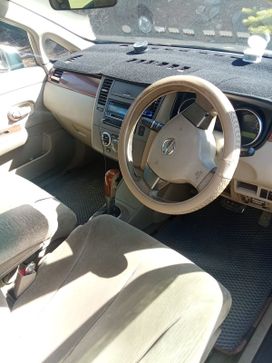  Nissan Tiida Latio 2005 , 400000 , 
