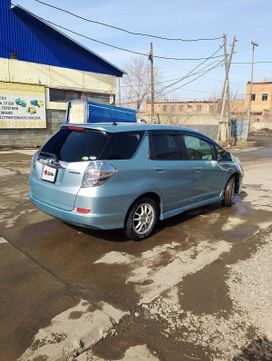  Honda Fit Shuttle 2012 , 1050000 , 