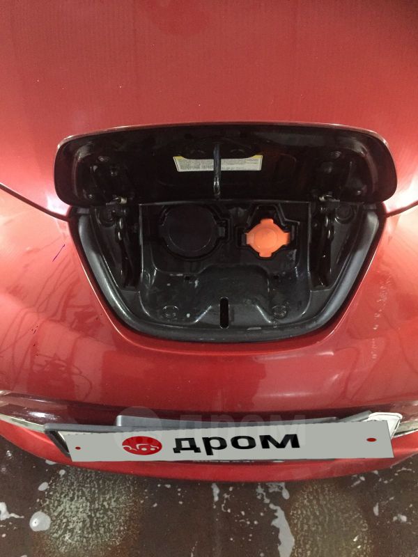  Nissan Leaf 2013 , 490000 , 
