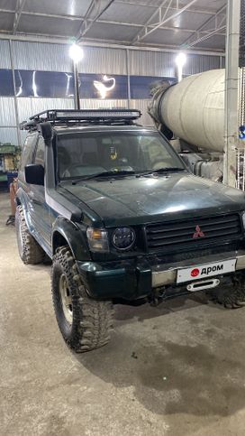  3  Mitsubishi Pajero 1996 , 900000 , 