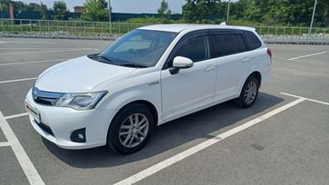  Toyota Corolla Fielder 2014 , 900000 , 