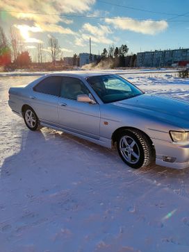  Nissan Laurel 2001 , 560000 , -