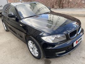  BMW 1-Series 2010 , 700000 , 